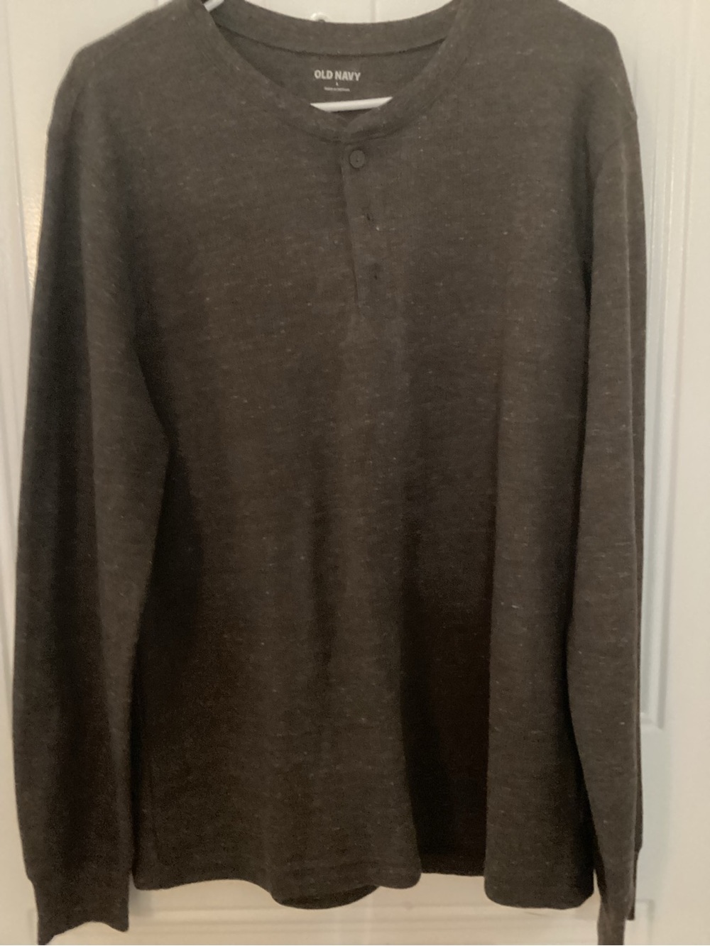 Old Navy brown long sleeve shirt #oldnavy #basics